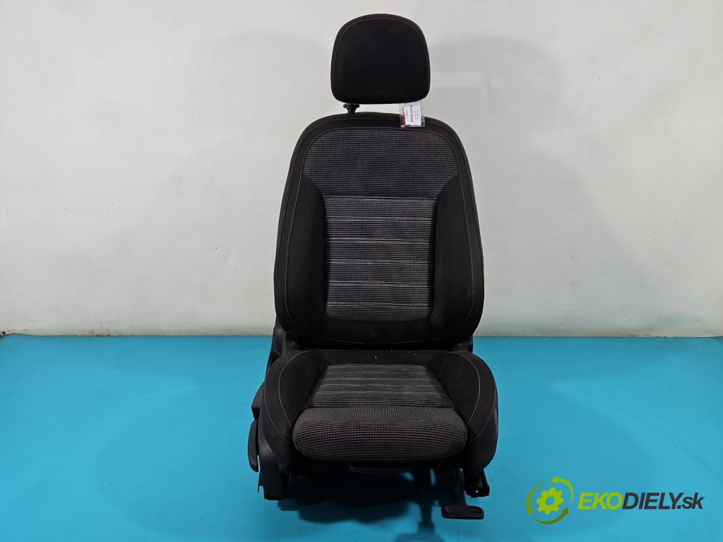 Opel Insignia A 2008-2017 2.0 T 220KM manual 162 kW 1998 cm3 5- Sedačka pravý  (Sedačky, sedadlá)