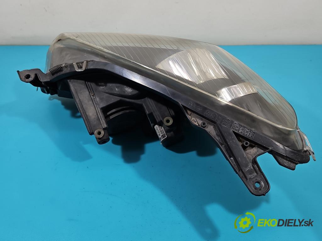 Opel Astra III 2004-2014 1.7 CDTI 80 HP manual 59 kW 1686 cm3 5- Reflektor: pravý  (Pravé)