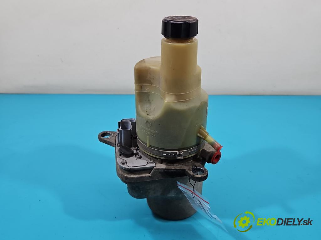 Volvo V50 2.0d 136 HP manual 100 kW 1997 cm3 5- čerpadlo posilovač 31200780 (Servočerpadlá, pumpy riadenia)