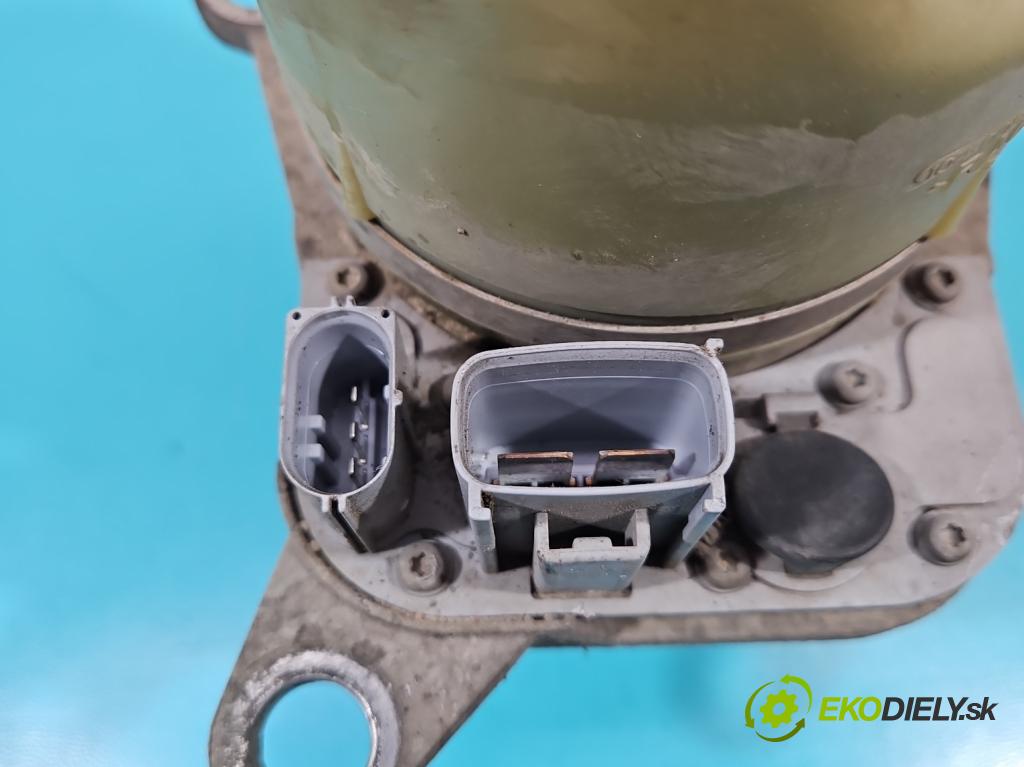 Volvo V50 2.0d 136 HP manual 100 kW 1997 cm3 5- čerpadlo posilovač 31200780 (Servočerpadlá, pumpy riadenia)