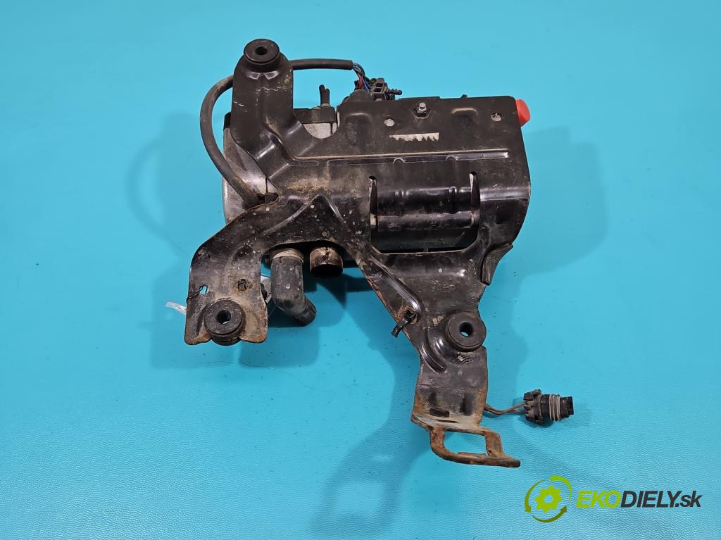 Volvo V50 2.0d 136 HP manual 100 kW 1997 cm3 5- Webasto 252270 (Webasto)