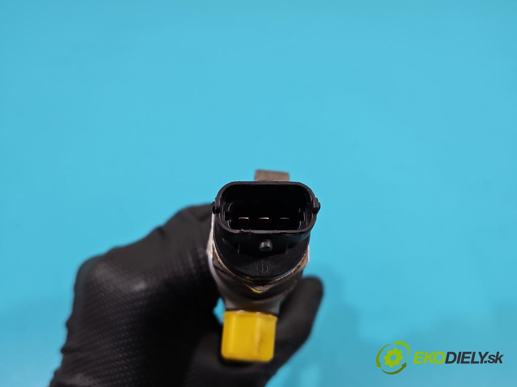 Nissan X-trail II T31 2008-2013 2.0 dci 173KM manual 127 kW 1995 cm3 5- lišta vstrekovacia 0445214155 (Vstrekovacie lišty)