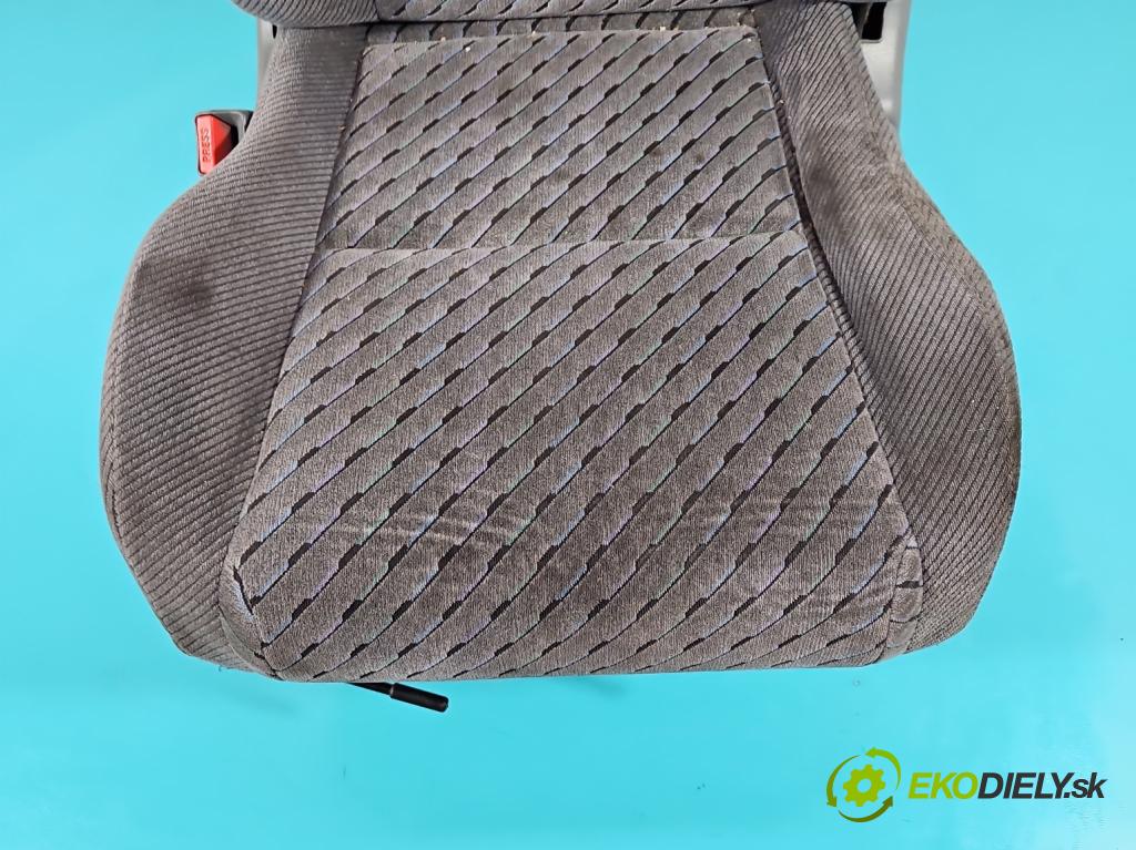 Honda CR-V I 1995-2001 2.0 16V 147 HP manual 108 kW 1973 cm3 5- Sedačka ľavý  (Sedačky, sedadlá)