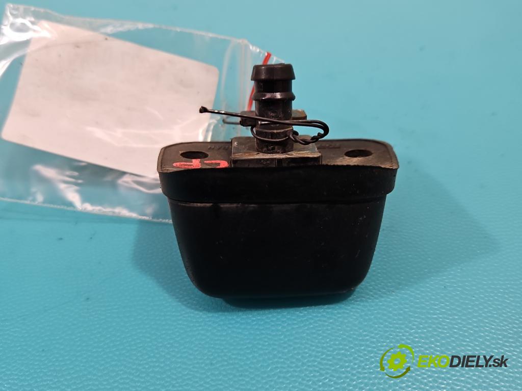 Honda CR-V I 1995-2001 2.0 16V 147 HP manual 108 kW 1973 cm3 5- ostrekovač reflektor: ľavý  (Motorček ostrekovačov)