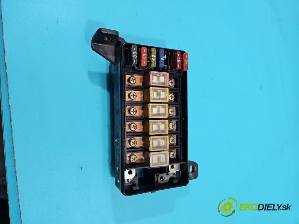 Land rover Freelander I 1998-2006 2.0 TD 98 hp manual 72 kW 1997 cm3 5- skříňka pojistková  (Pojistkové skříňky)