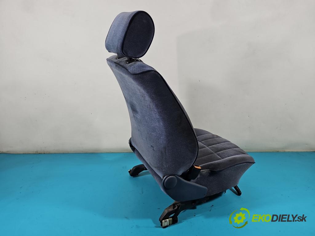 Vw Passat B3 1988-1993 1.8 90 HP manual 66 kW 1781 cm3 5- Sedačka ľavý  (Sedačky, sedadlá)