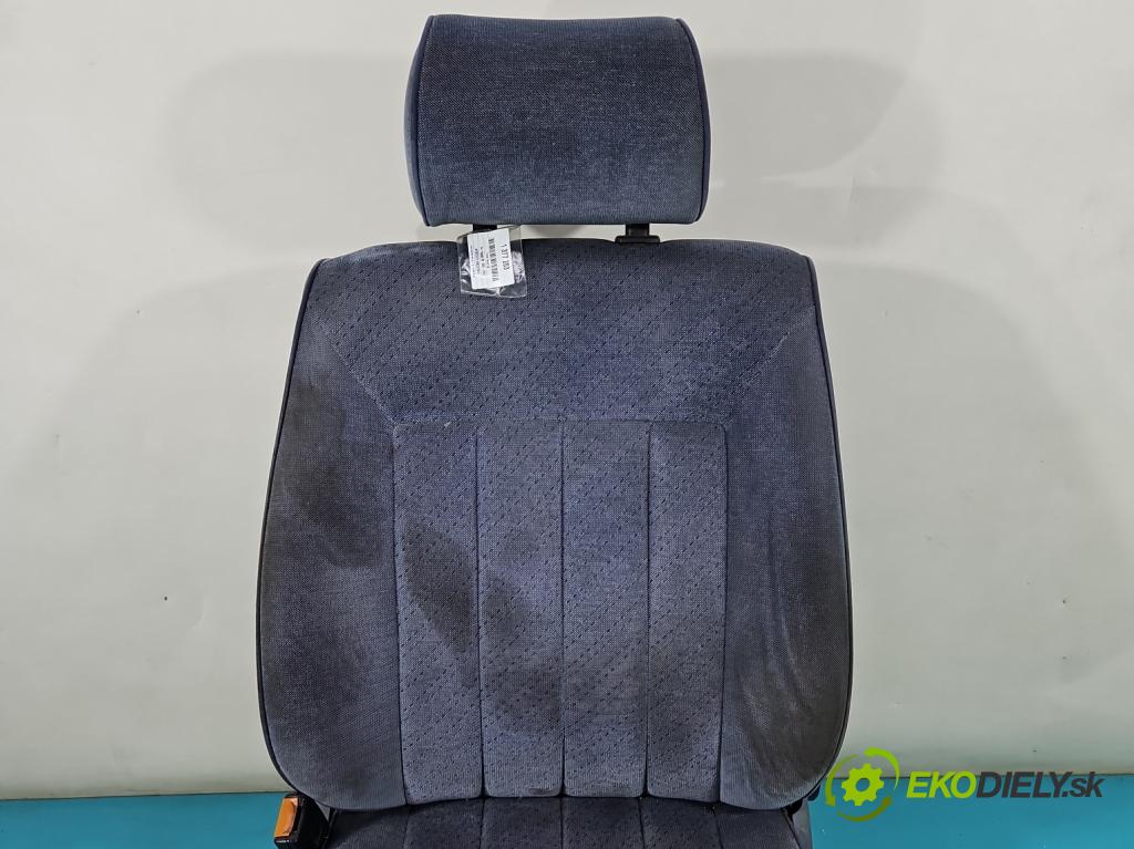 Vw Passat B3 1988-1993 1.8 90 HP manual 66 kW 1781 cm3 5- Sedačka ľavý  (Sedačky, sedadlá)