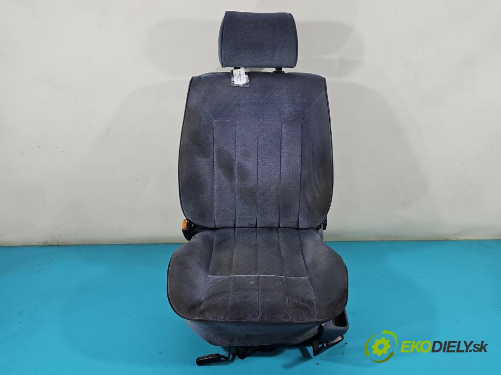 Vw Passat B3 1988-1993 1.8 90 HP manual 66 kW 1781 cm3 5- Sedačka ľavý  (Sedačky, sedadlá)