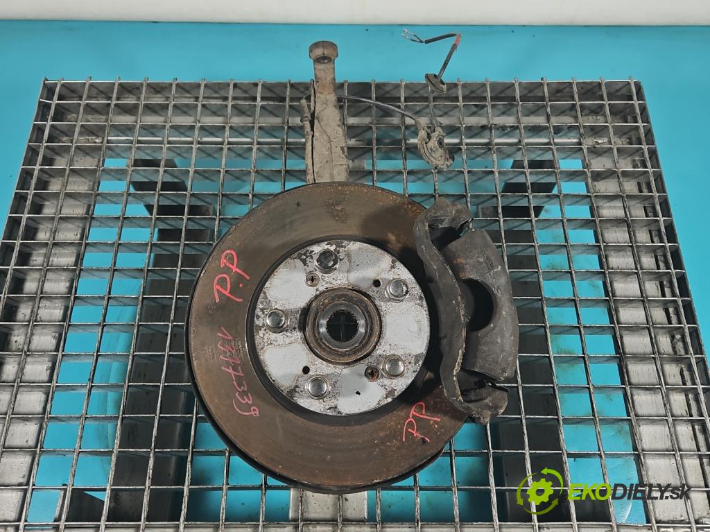 Honda CR-V I 1995-2001 2.0 16V 147 HP manual 108 kW 1973 cm3 5- náboj pravé  (Náboje)