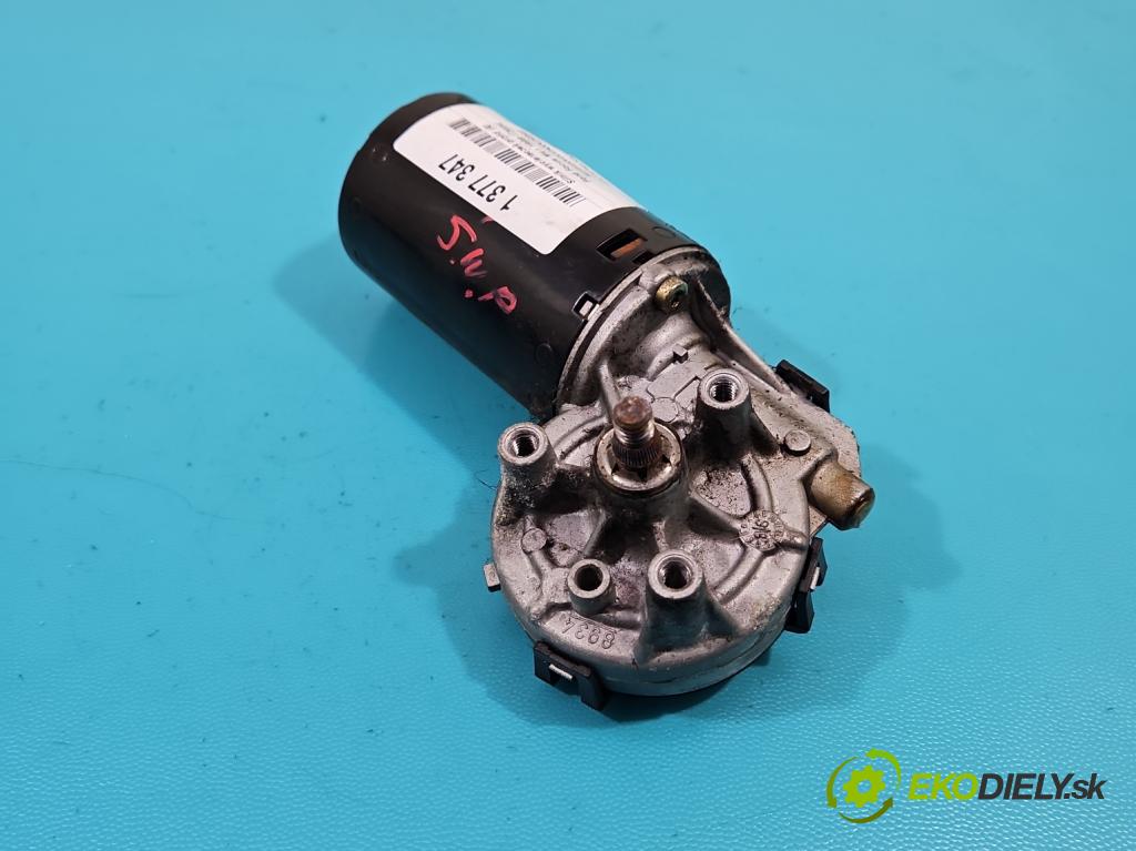 Ford Focus Mk1 1998-2004 1.8 16V 116 hp manual 85 kW 1796 cm3 5- motor stěračů přední 0390241362