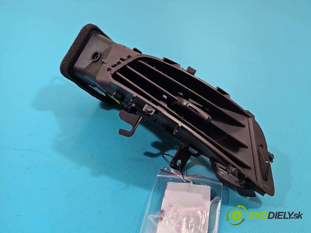 Opel Zafira C 2012-2019 Tourer 2.0 CDTI 165 HP manual 121 kW 1956 cm3 5- Mřížka: kúrenia stredová 330188061 (Mriežky kúrenia (fukáre))