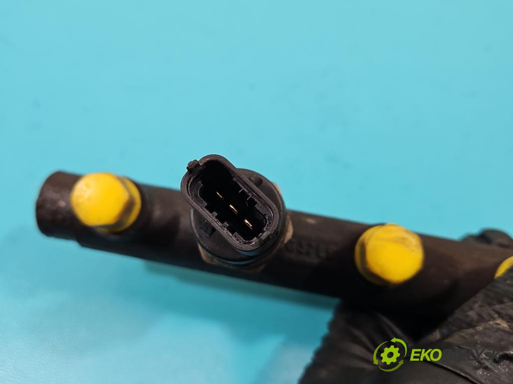 Opel Vivaro 2001-2014 1.9 cdti 101 HP manual 74 kW 1870 cm3 5- lišta vstrekovacia 0445214024 (Vstrekovacie lišty)