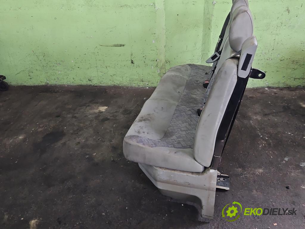 Opel Vivaro 2001-2014 1.9 cdti 101 HP manual 74 kW 1870 cm3 5- Pohovka: zadné  (Sedačky, sedadlá)