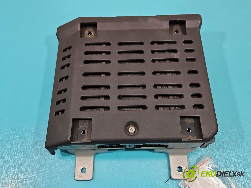 Mitsubishi Outlander II 2006-2013 2.0 DI-D 140 HP manual 103 kW 1968 cm3 5- Zesilovač: 8701A257 (Zosilňovače)