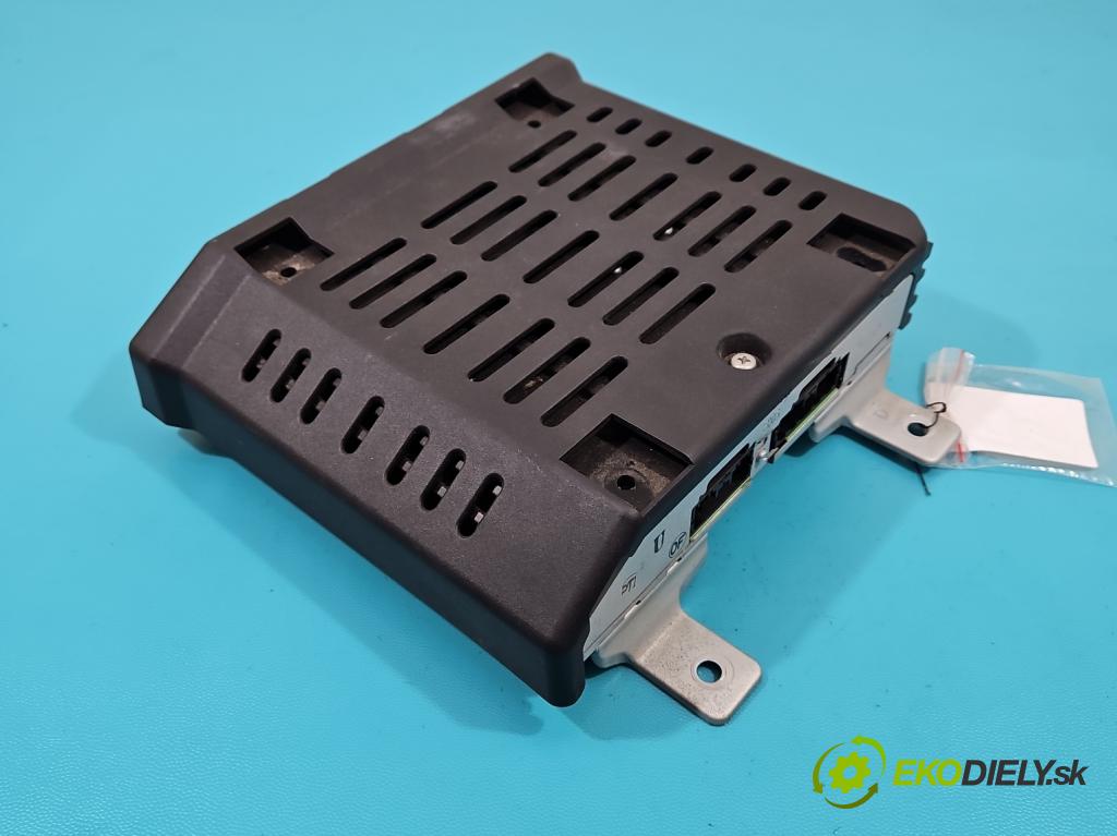 Mitsubishi Outlander II 2006-2013 2.0 DI-D 140 HP manual 103 kW 1968 cm3 5- Zesilovač: 8701A257 (Zosilňovače)