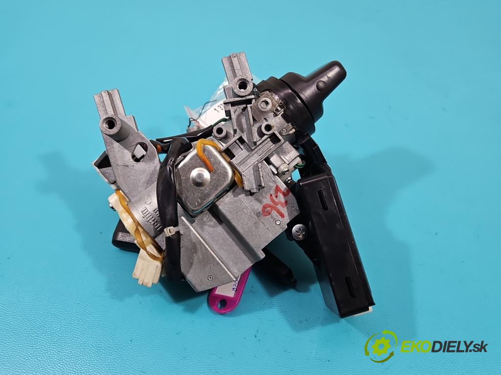 Mitsubishi Outlander II 2006-2013 2.0 DI-D 140 HP manual 103 kW 1968 cm3 5- Spínačka  (Spínacie skrinky a kľúče)