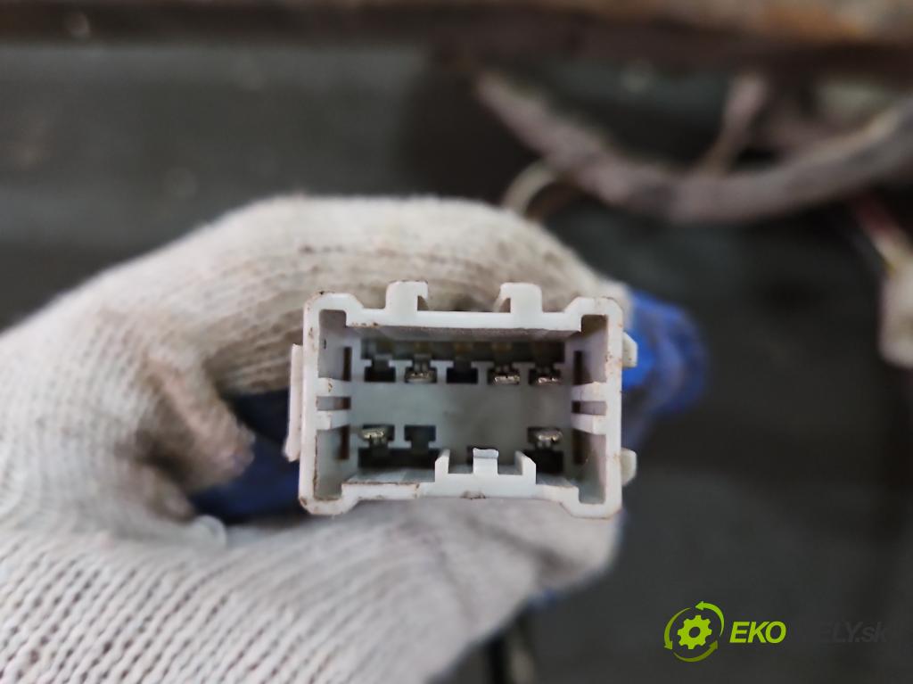 Honda CR-V I 1995-2001 2.0 16V 147 hp manual 108 kW 1973 cm3 5- oko tažné  (Tažná zařízení)