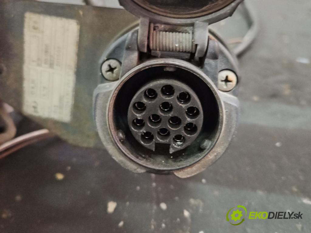 Honda CR-V I 1995-2001 2.0 16V 147 hp manual 108 kW 1973 cm3 5- oko tažné  (Tažná zařízení)