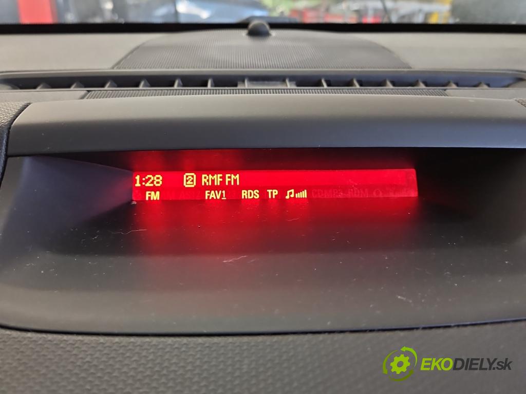 Opel Meriva B 2010-2017 1.4 T 120 HP manual 88 kW 1364 cm3 5- Zobrazit: 13390277 (Prístrojové dosky, displeje)