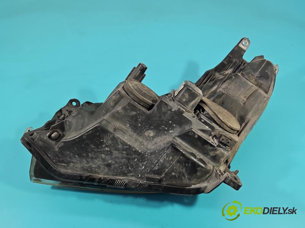 Opel Astra III 2004-2014 1.6 16V 105 HP manual 77 kW 1599 cm3 5- Reflektor: pravý  (Pravé)