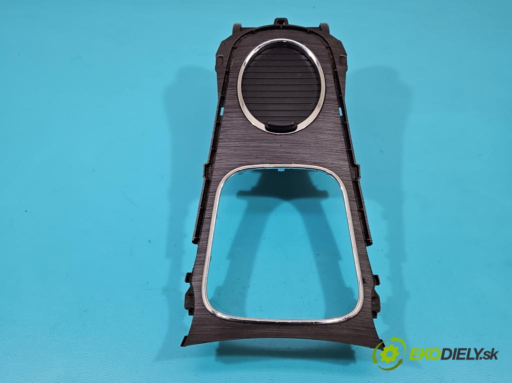 Toyota Avensis III T27 2009-2018 2.0 d4d 126 HP manual 93 kW 1998 cm3 5- Rukojeť: na nápoje: 55625-05020 (Úchyty, držiaky na nápoje)