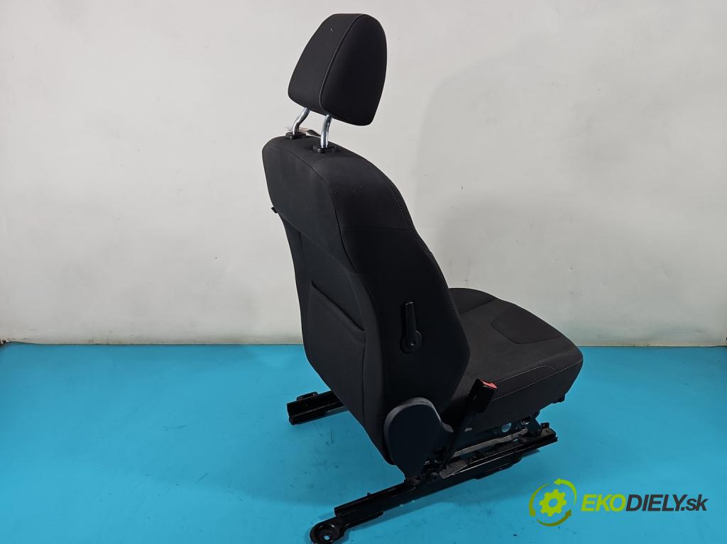 Ford Focus Mk3 2010-2018 1.6 16V 125 HP manual 92 kW 1596 cm3 5- Sedačka ľavý  (Sedačky, sedadlá)