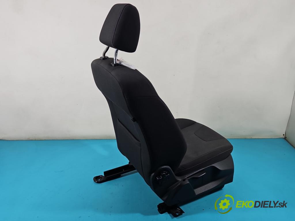 Ford Focus Mk3 2010-2018 1.6 16V 125 HP manual 92 kW 1596 cm3 5- Sedačka pravý  (Sedačky, sedadlá)