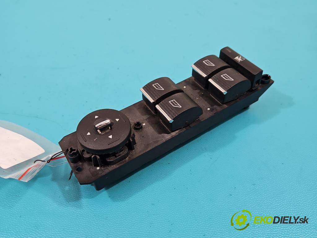 Ford Focus Mk3 2010-2018 1.6 16V 125 hp manual 92 kW 1596 cm3 5- Přepínač oken zpětných zrcátek AM5T14A132AA