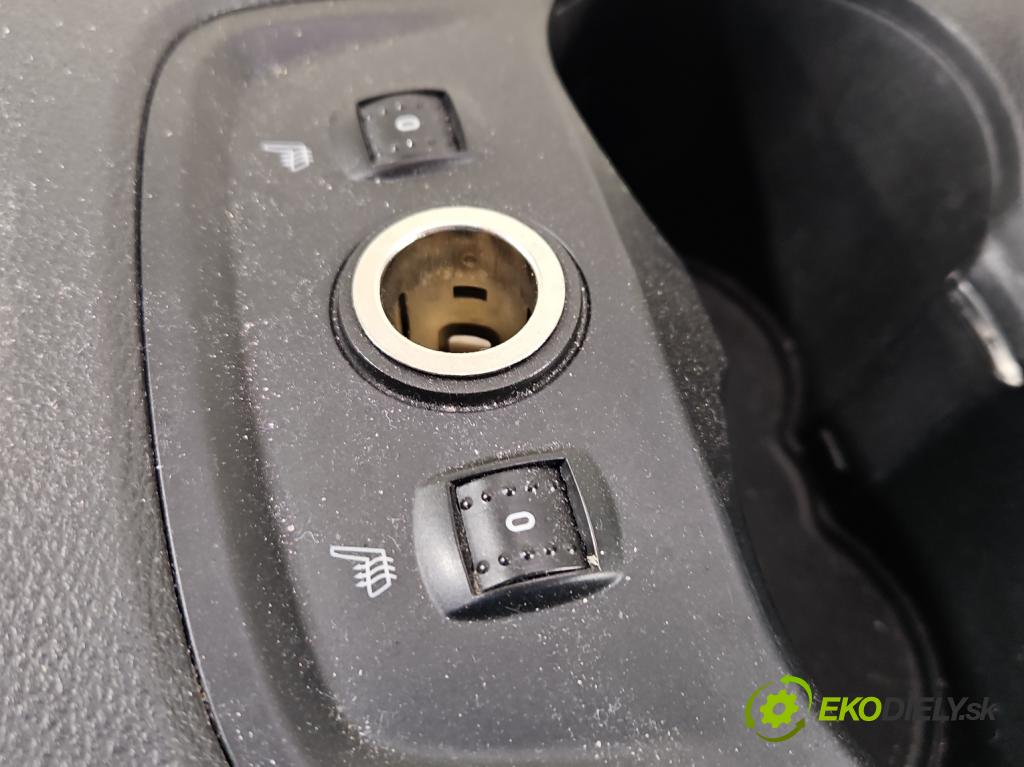 Ford Focus Mk3 2010-2018 1.6 16V 125 HP manual 92 kW 1596 cm3 5- operadlo  (Lakťové opierky)