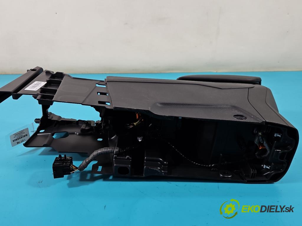 Ford Focus Mk3 2010-2018 1.6 16V 125 HP manual 92 kW 1596 cm3 5- operadlo  (Lakťové opierky)