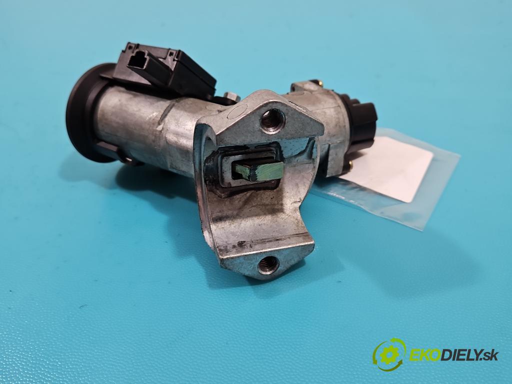 Nissan Micra K12 2003-2010 1.2 16V 80 HP manual 59 kW 1240 cm3 5- Spínačka  (Spínacie skrinky a kľúče)