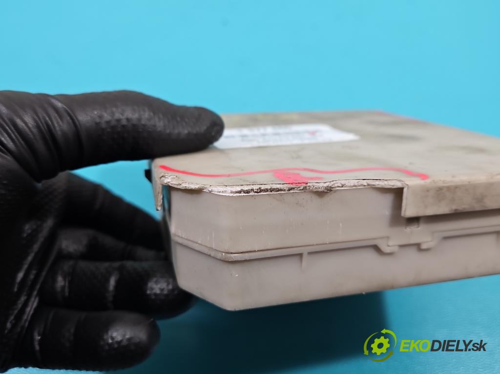 Nissan Micra K12 2003-2010 1.2 16V 80 hp manual 59 kW 1240 cm3 5- skříňka pojistková 284B7AX615 (Pojistkové skříňky)