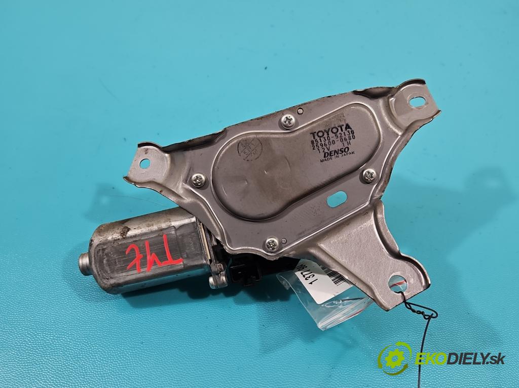 Toyota Yaris II 2005-2011 1.0 vvti 69KM manual 51 kW 998 cm3 5- motor stěrače zadní 85130-52130