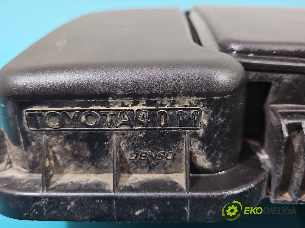 Toyota Yaris II 2005-2011 1.0 vvti 69KM manual 51 kW 998 cm3 5- obal filtra vzduchu 17705-40110 (Obaly filtrov vzduchu)