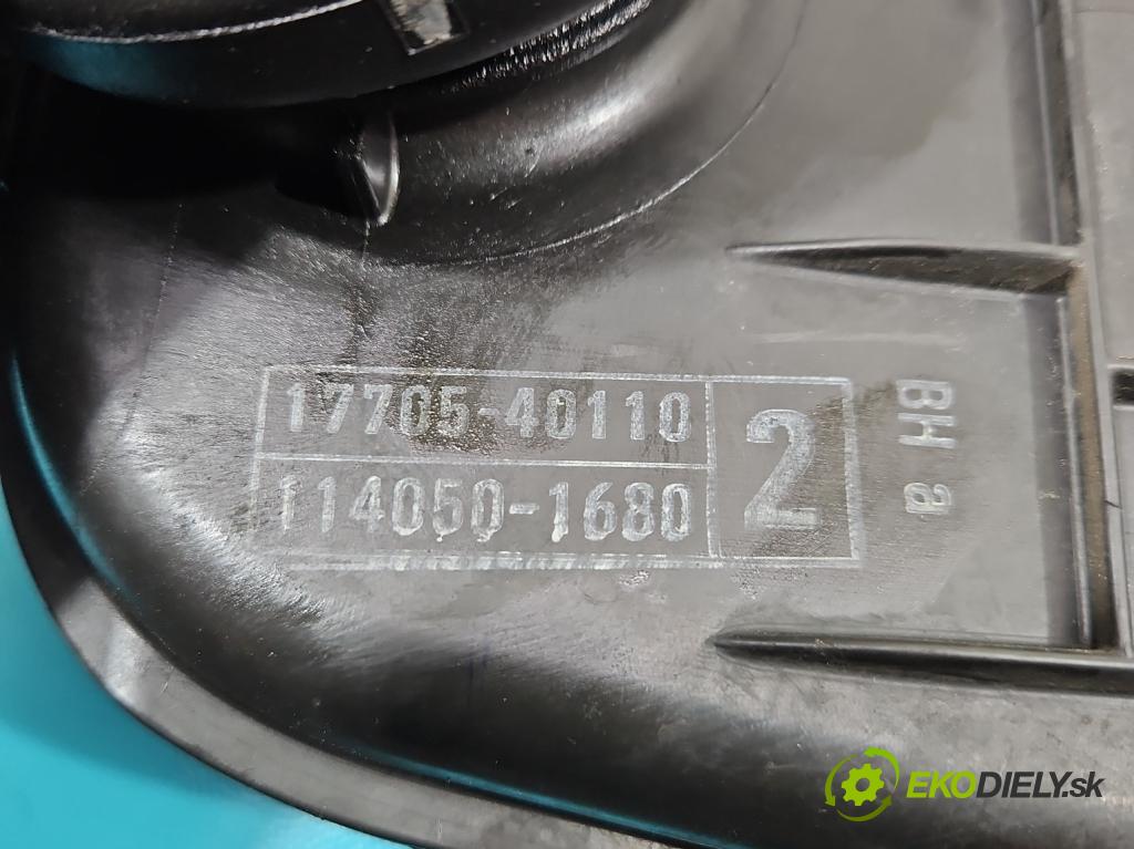 Toyota Yaris II 2005-2011 1.0 vvti 69KM manual 51 kW 998 cm3 5- obal filtra vzduchu 17705-40110 (Obaly filtrov vzduchu)