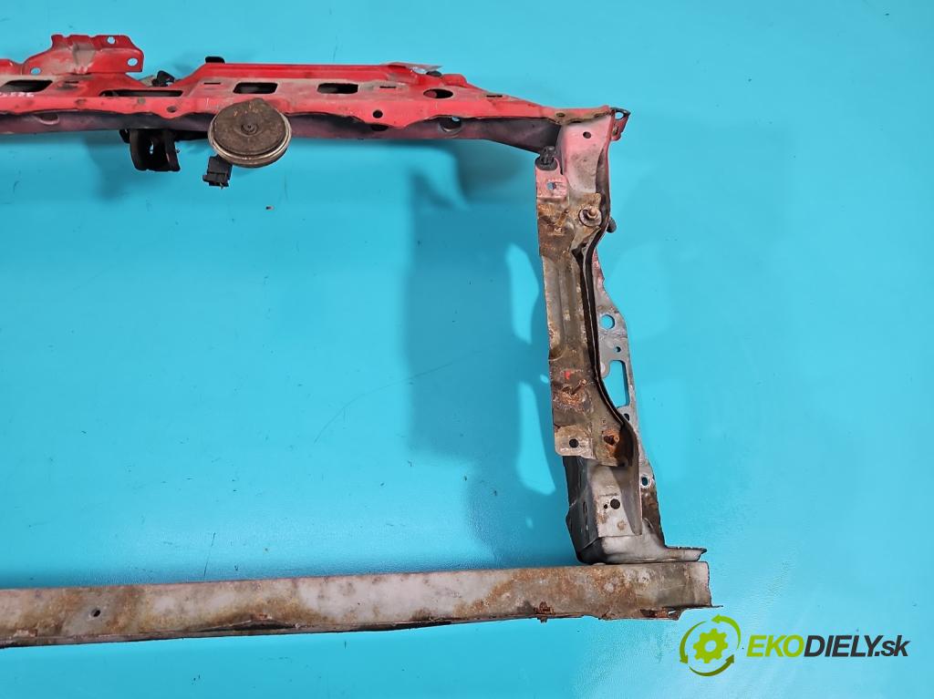 Toyota Yaris II 2005-2011 1.0 vvti 69KM manual 51 kW 998 cm3 5- stěna přední  (Výztuhy přední)