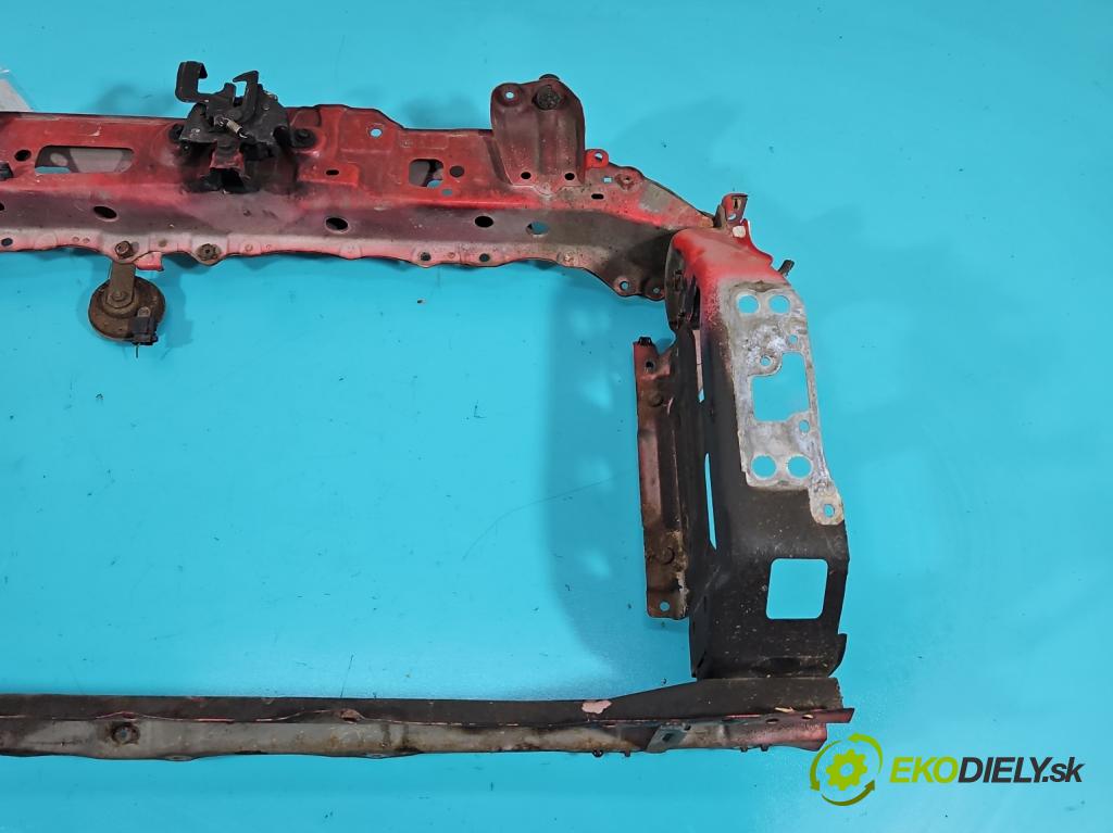 Toyota Yaris II 2005-2011 1.0 vvti 69KM manual 51 kW 998 cm3 5- stěna přední  (Výztuhy přední)