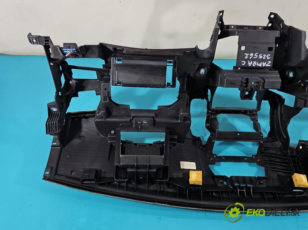 Opel Zafira C 2012-2019 Tourer 2.0 CDTI 165 HP manual 121 kW 1956 cm3 5- kokpit,pristrojová doska rozdeľovacia