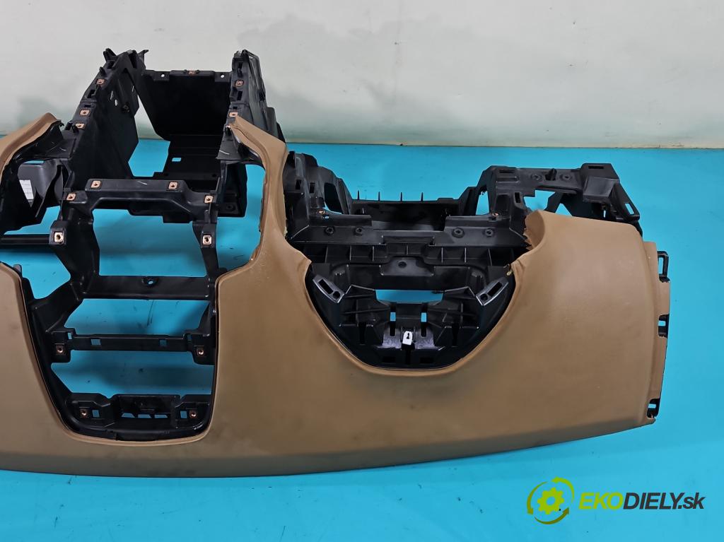 Opel Zafira C 2012-2019 Tourer 2.0 CDTI 165 HP manual 121 kW 1956 cm3 5- kokpit,pristrojová doska rozdeľovacia