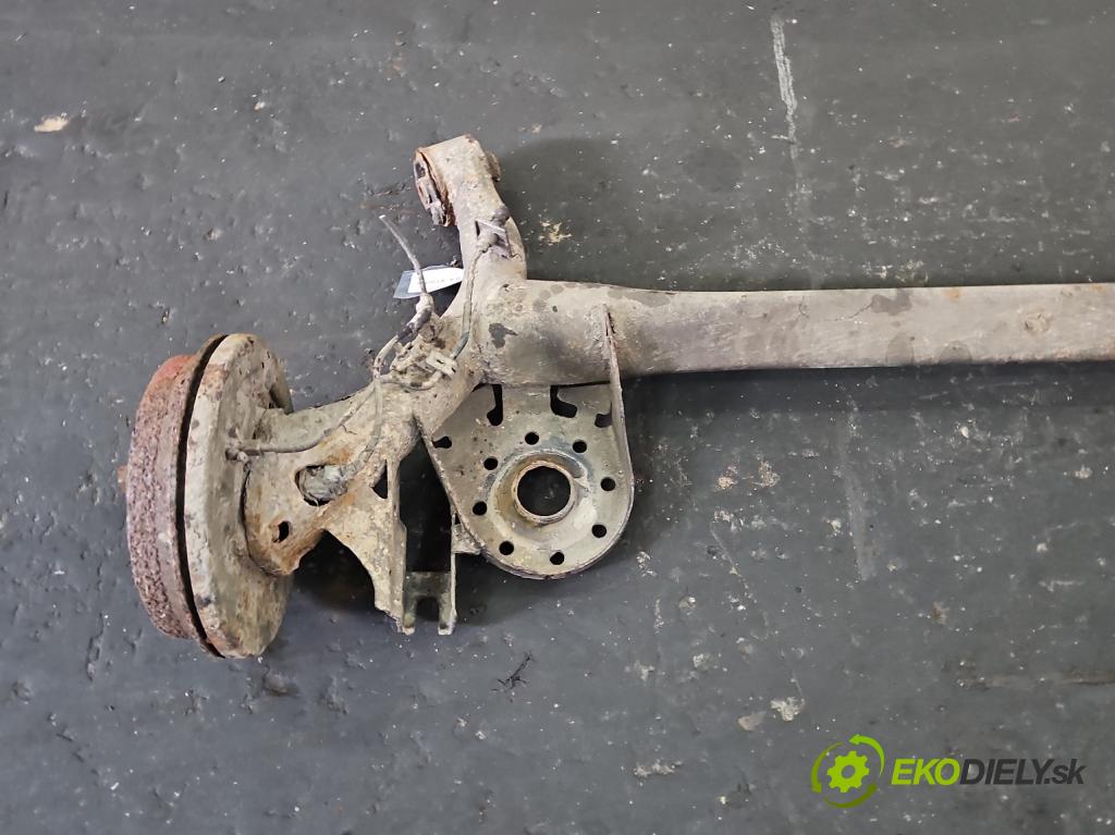 Toyota Yaris II 2005-2011 1.0 vvti 69KM manual 51 kW 998 cm3 5- zadní výztuha  (Výztuhy zadní)