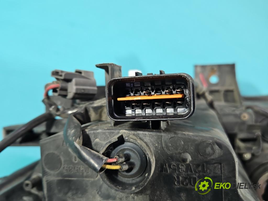 Mitsubishi Outlander II 2006-2013 2.0 DI-D 140 HP manual 103 kW 1968 cm3 5- Reflektor: pravý  (Pravé)