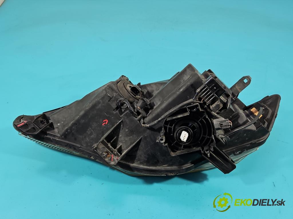 Mitsubishi Outlander II 2006-2013 2.0 DI-D 140 HP manual 103 kW 1968 cm3 5- Reflektor: pravý  (Pravé)