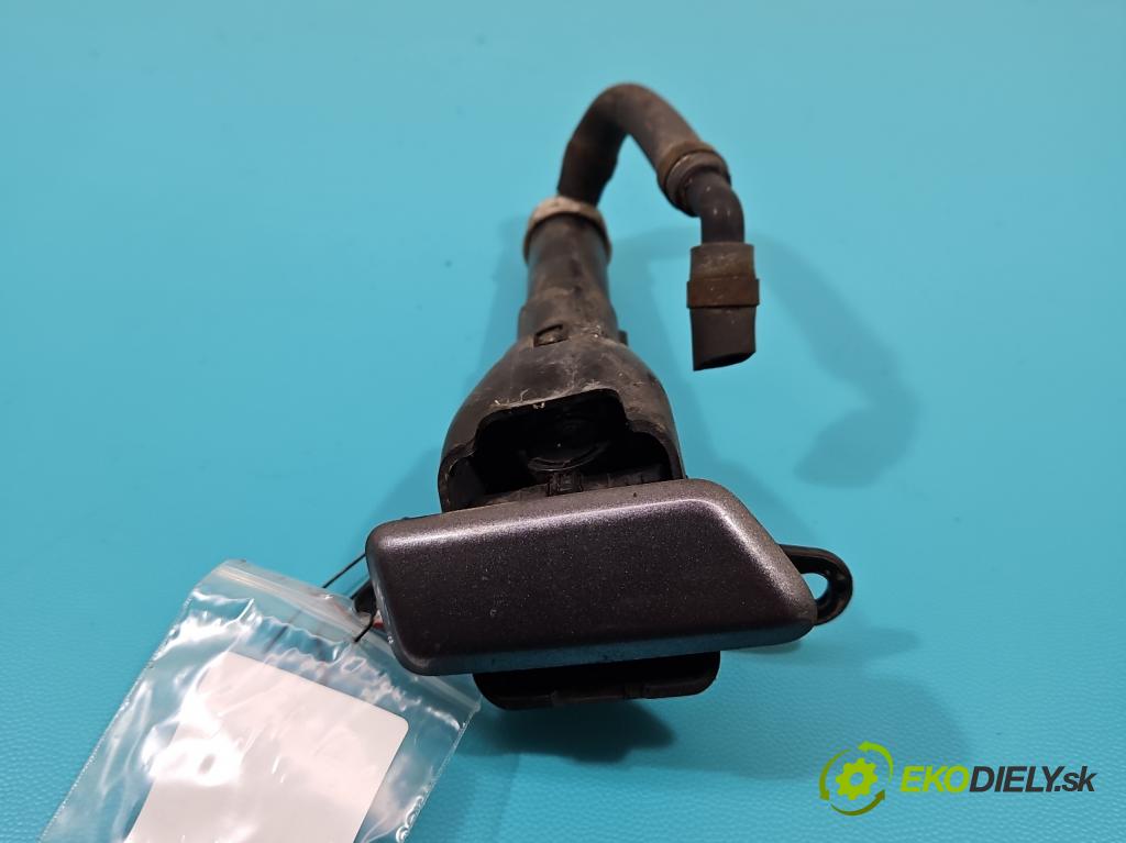 Mitsubishi Outlander II 2006-2013 2.0 DI-D 140 HP manual 103 kW 1968 cm3 5- ostrekovač reflektor: ľavý 87871 (Motorček ostrekovačov)