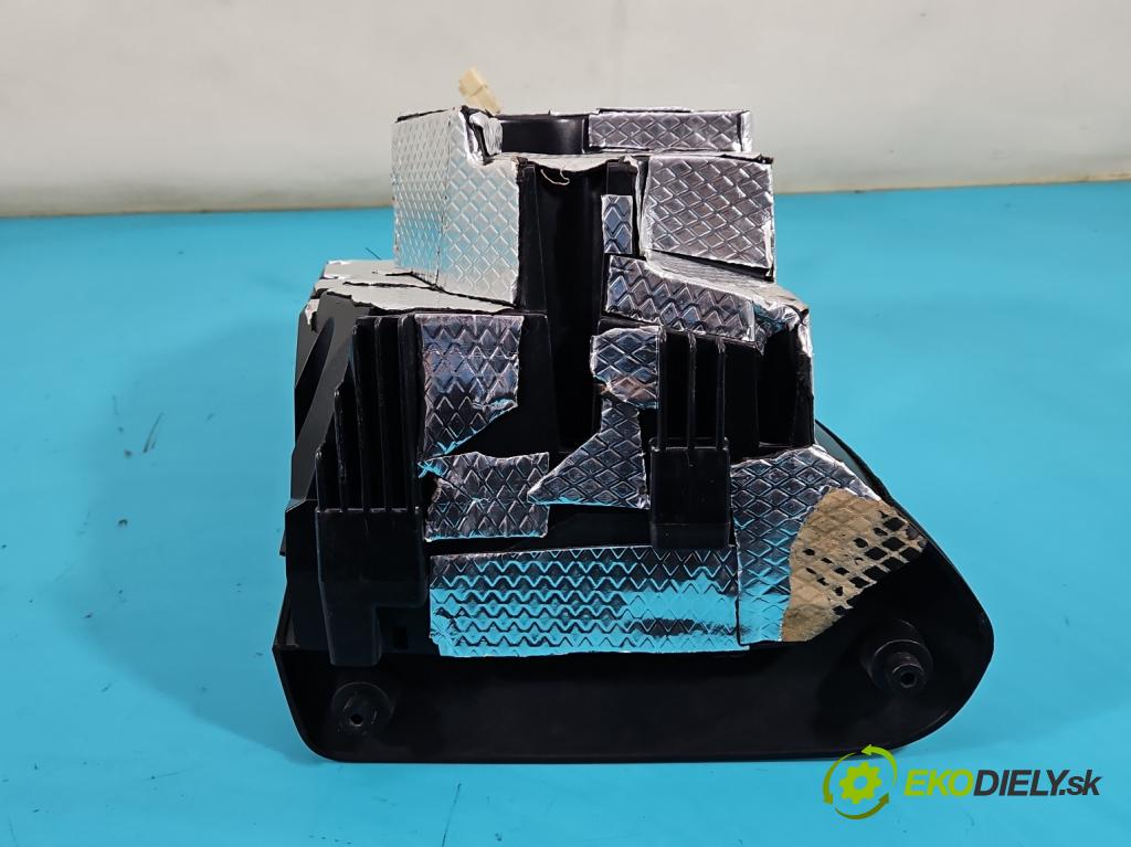 Mitsubishi Outlander II 2006-2013 2.0 DI-D 140 HP manual 103 kW 1968 cm3 5- Subwoofer:  (Audio zariadenia)