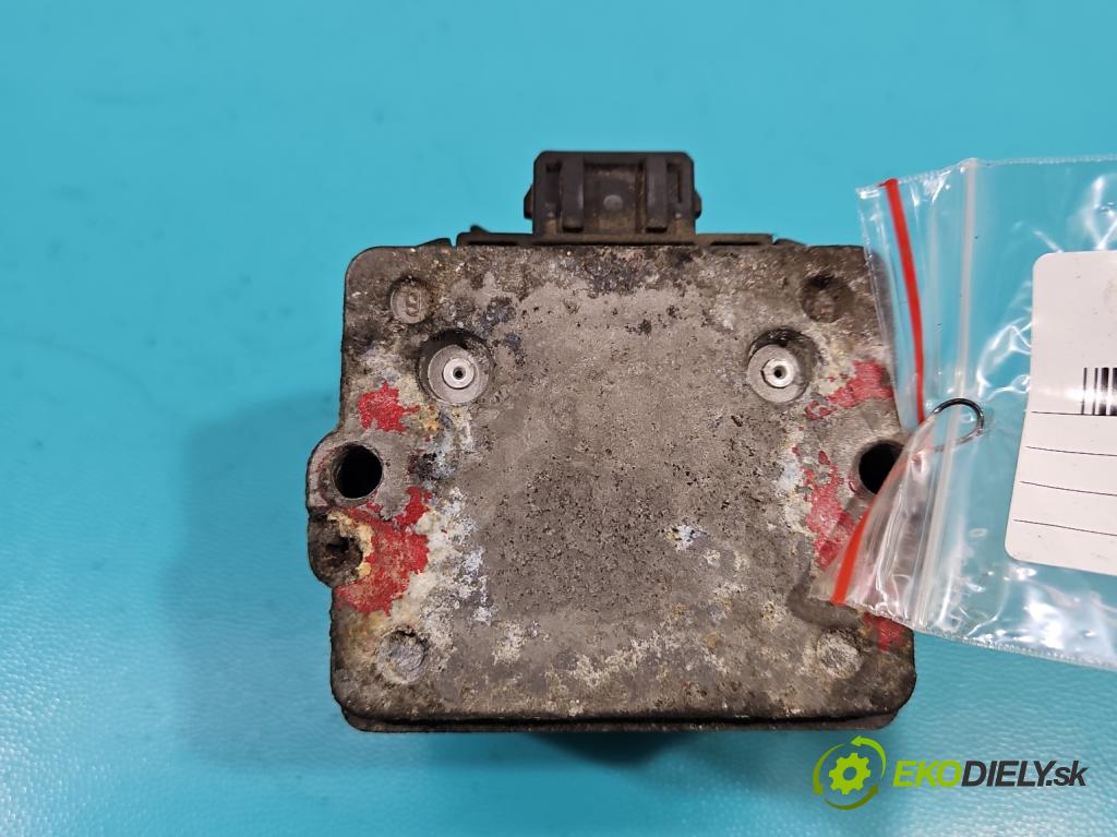 Vw Golf III 1991-1998 1.8 90 HP manual 66 kW 1781 cm3 3- cievka zapaľovacia 867905104A (Zapaľovacie cievky, moduly)