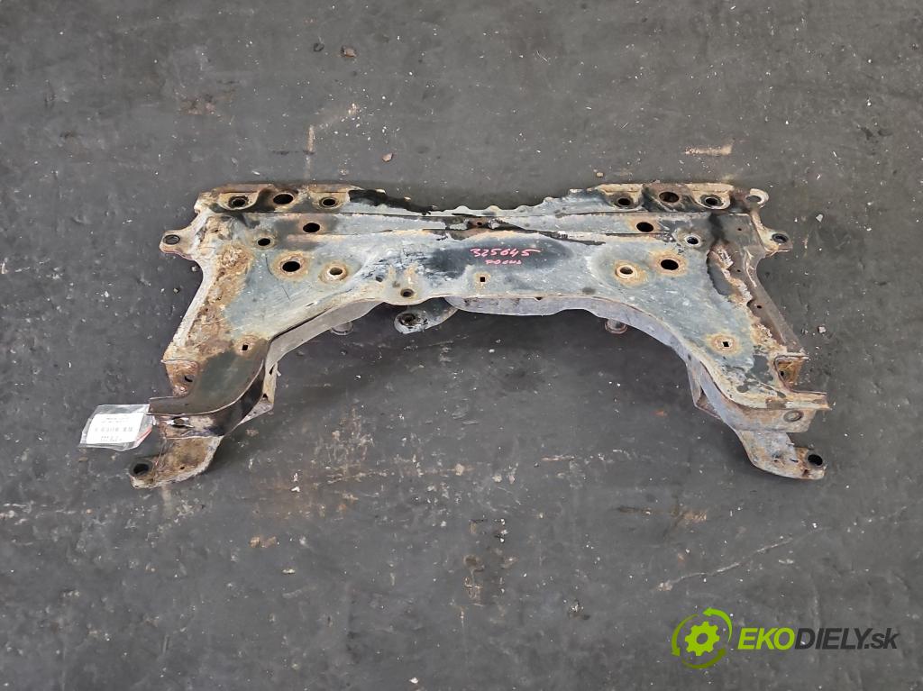 Ford Focus Mk1 1998-2004 1.6 16V 101 hp manual 74 kW 1596 cm3 5- výztuha motoru