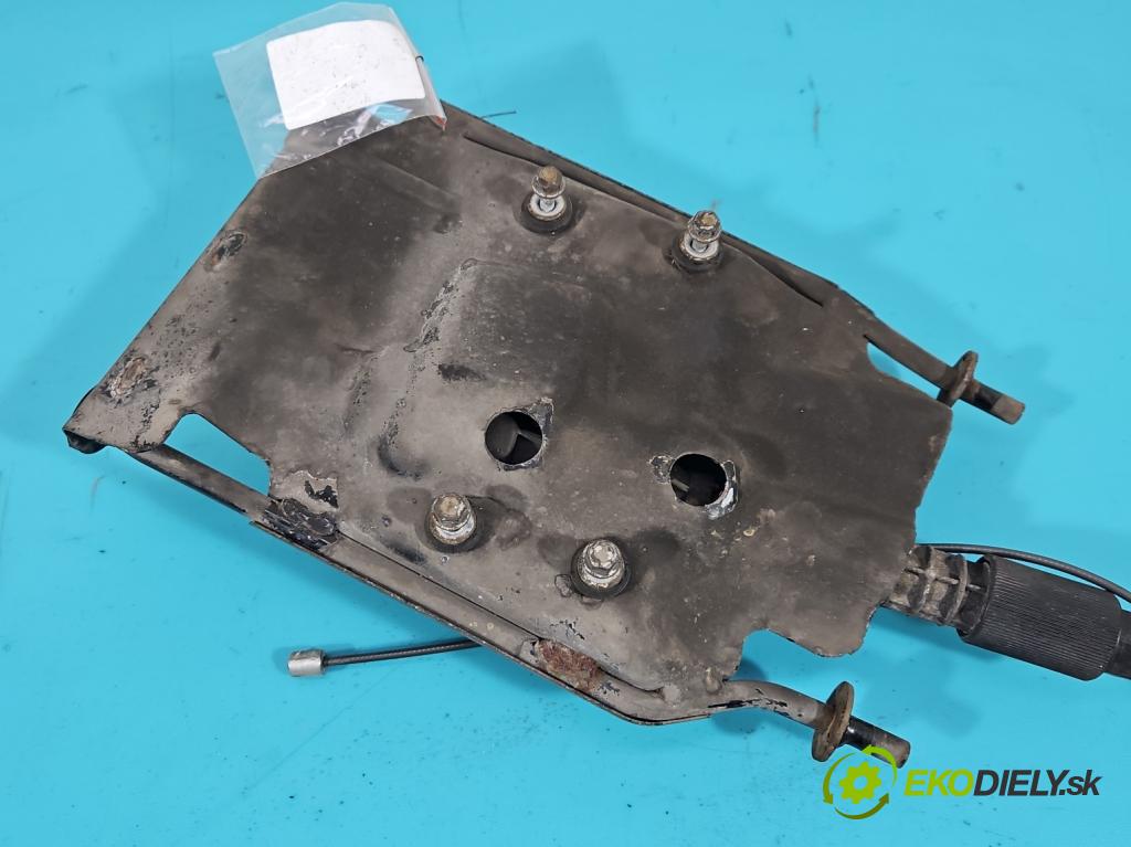 Opel Meriva B 2010-2017 1.4 T 120 HP manual 88 kW 1364 cm3 5- Brzda manuál: elektrický: A2C34679500 (Ručné brzdy)