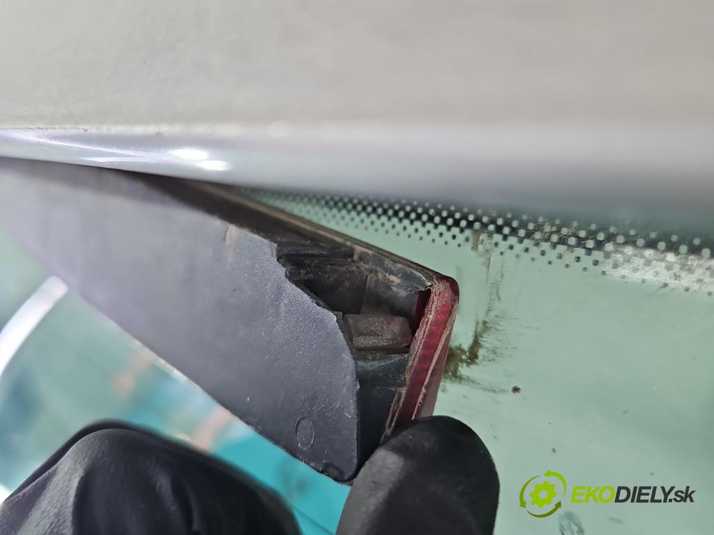 Seat Ibiza II 6K 1993-2002 1.9 sdi 64 hp manual 47 kW 1896 cm3 5- zadní kufrové dveře  (Zadní kapoty)