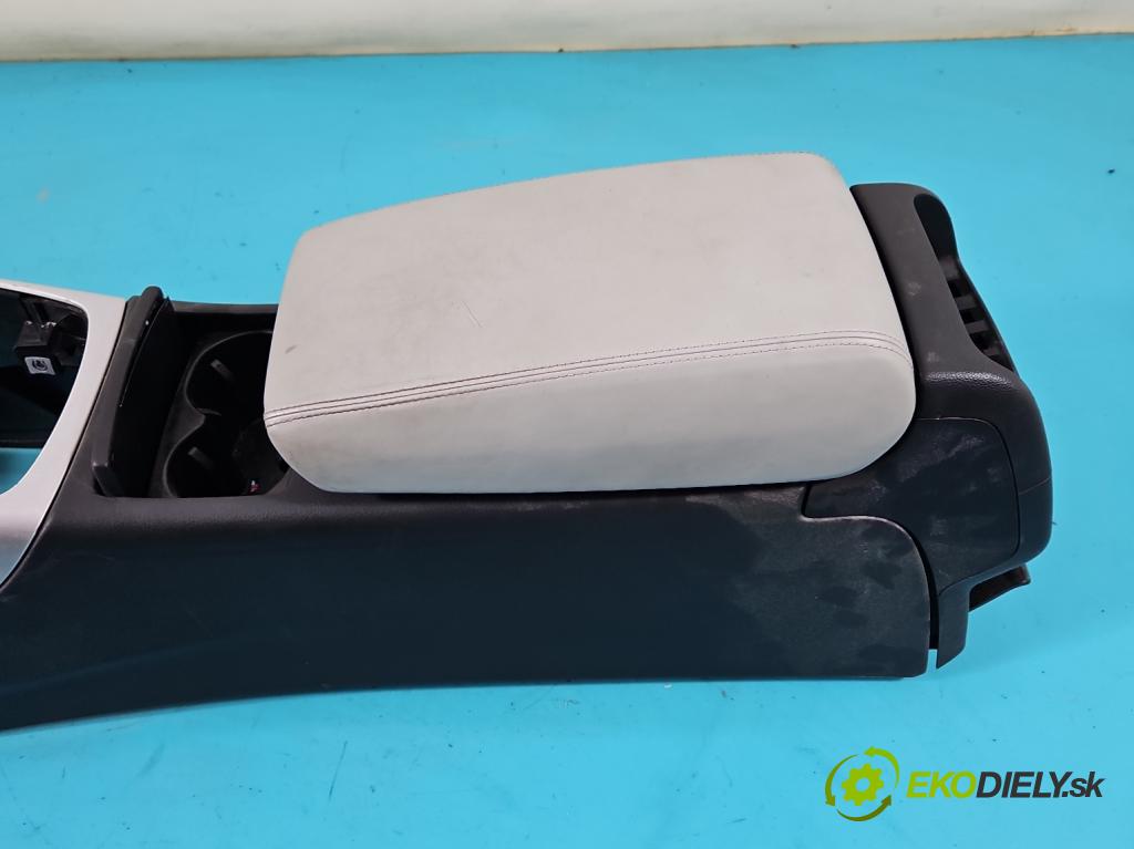 Audi A7 4G 2010-2018 3.0 tdi 272 HP automatic 200 kW 2967 cm3 5- operadlo 4G0863244B (Lakťové opierky)