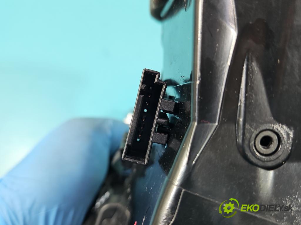 Audi A7 4G 2010-2018 3.0 tdi 272 HP automatic 200 kW 2967 cm3 5- Mřížka: kúrenia stredová 4G1820901 (Mriežky kúrenia (fukáre))